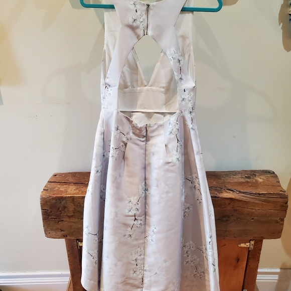 High low open back cherry blossom dress - Picture 6 of 6
